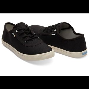 Tom's shoes